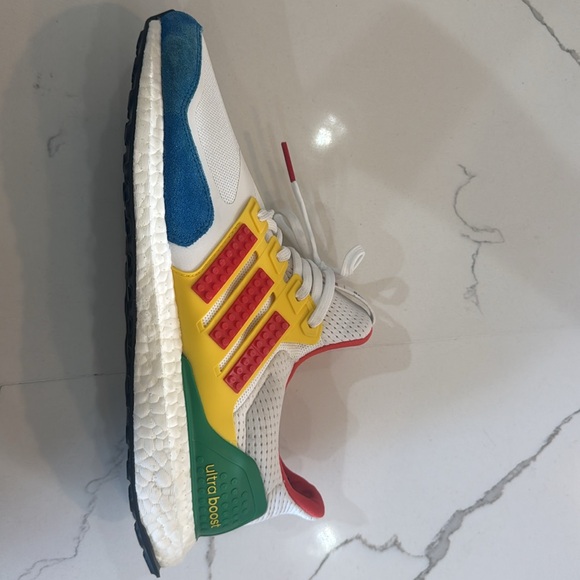 VERY RARE. Adidas Lego Ultra Boost DNA Multi - Picture 3 of 3